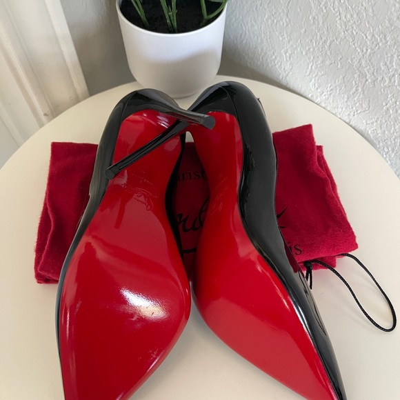 So Kate - Sz 41 - Christian Louboutin Black Patent Leather Stiletto Heels - Picture 8 of 15